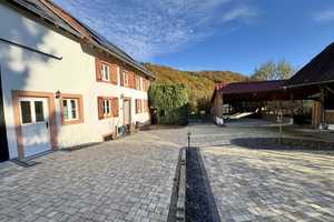 Kernsaniertes Bauernanwesen mit ca. 210 m² Wohnfläche, Pferdestall und Longierplatz – Ortsstraße 48, 54595 Bitburg-Prüm (Kreis) – Vorschaubild 1