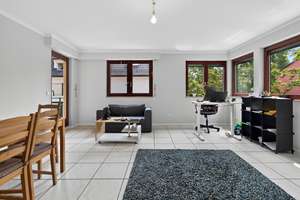 Perfekter Mix aus Ruhe und Stadtnähe - Ideale 2,5-Zimmer-Wohnung mit Balkon und Tiefgarage – Die vollständige Adresse der Immobilie erhältst du vom Anbieter., 70376 Neckarvorstadt, Stuttgart – Vorschaubild 9