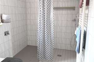 Schöne barrierefreie 2,5 Zimmer Wohnung mit Aufzug und Balkon zu vermieten! – Am Feldbusch 4a, 45889 Bismarck, Gelsenkirchen – Vorschaubild 8