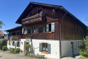 Wohnen und Arbeiten im charmanten, denkmalgeschützten 'Handwerkerhaus' – Die vollständige Adresse der Immobilie erhältst du vom Anbieter., 82435 Bad Bayersoien – Vorschaubild 2