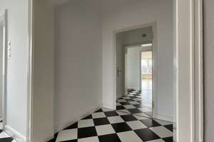 Bestlage mit Aussicht, gr. Wohnküche, gr. Bad, gr. Wohnraum, 108 qm – Herderstr. 8, 57072 Siegen, Siegen – Vorschaubild 18