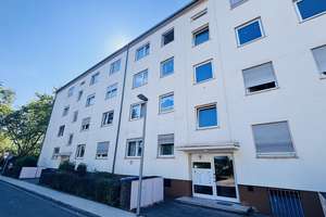FREI! 4-Zimmerwohnung mit Loggia und Kfz-Stellplatz in beliebter Oststadtlage nahe KIT – Die vollständige Adresse der Immobilie erhältst du vom Anbieter., 76131 Oststadt, Karlsruhe – Vorschaubild 2
