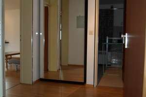 Stilvolle, geräumige und sanierte 1-Zimmer-Wohnung mit Balkon und Einbauküche in Regensburg – Merkurstr. 16, 93051 Kumpfmühl-Ziegetsdorf-Neuprüll, Regensburg – Vorschaubild 5
