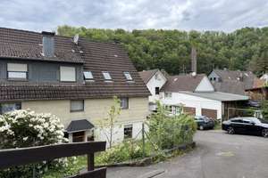 Charmantes Einfamilienhaus mit Atelier & Entwicklungspotenzial – 45 km von Köln, mitten im Grünen – Die vollständige Adresse der Immobilie erhältst du vom Anbieter., 51766 Engelskirchen – Vorschaubild 2