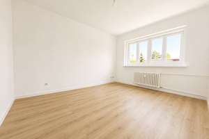 Modernisierte, bezugsfreie 3-Zimmer-Dachgeschosswohnung mit Blick ins Grüne - Angebotsverfahren – Die vollständige Adresse der Immobilie erhältst du vom Anbieter., 12169 Steglitz, Berlin – Vorschaubild 6