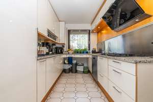 Exklusives Architektenhaus mit Wintergarten, Galerie und Einliegerwohnung in begehrter Lage – Die vollständige Adresse der Immobilie erhältst du vom Anbieter., 76229 Grötzingen, Karlsruhe – Vorschaubild 9