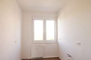 3-Raum-Wohnung mit Balkon – Mittelweg 18, 7381 Pößneck – Vorschaubild 5