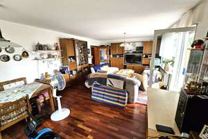 4,5-Zimmer-Wohnung mit 2 Balkone und TG-Stellplatz Nähe Gesundheitszentrum – Die vollständige Adresse der Immobilie erhältst du vom Anbieter., 71522 Backnang – Vorschaubild 3