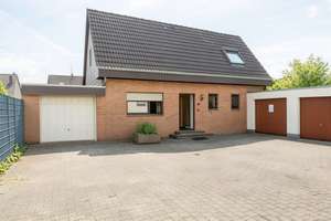 Freistehendes EFH, 232 m² auf 521 m² - bezugsfrei mit Sanierungs-Potenzial