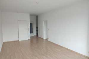 Freundliche 2-Raum-Wohnung mit verglaster Loggia mitten in Sudenburg sucht Sie! – Halberstädter Str. 118, 39112 Magdeburg – Vorschaubild 6
