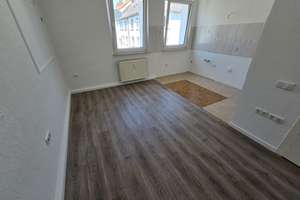 Helle 2-Zimmer-Wohnung mit großer Badewanne in Essen-Frohnhausen – Königsteiner Str. 1, 45145 Frohnhausen, Essen – Vorschaubild 4