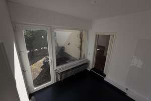 Helles Haus (Bungalow) mit 2 Garagen, 2 Stellplätzen, Garten in ruhiger zentraler Lage – Am Forsthaus Gravenbruch 24a, 63263 Neu-Isenburg – Vorschaubild 12