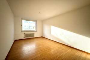 Zentral gelegene 3,5 Zimmerwohnung mit Aufzug – Pforzheim – Vorschaubild 3