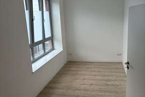 Großzügige 2-Zimmer-Loft Wohnung mit Einbauküche und eigenem Eingang – 42287 Barmen, Wuppertal – Vorschaubild 4