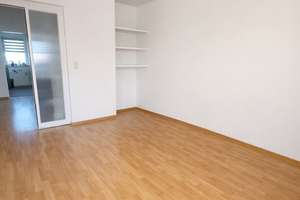Attraktive vermietete 2-Zimmer-Wohnung mit Balkon in gepflegtem Mehrfamilienhaus – Die vollständige Adresse der Immobilie erhältst du vom Anbieter., 30627 Groß-Buchholz, Hannover – Vorschaubild 5