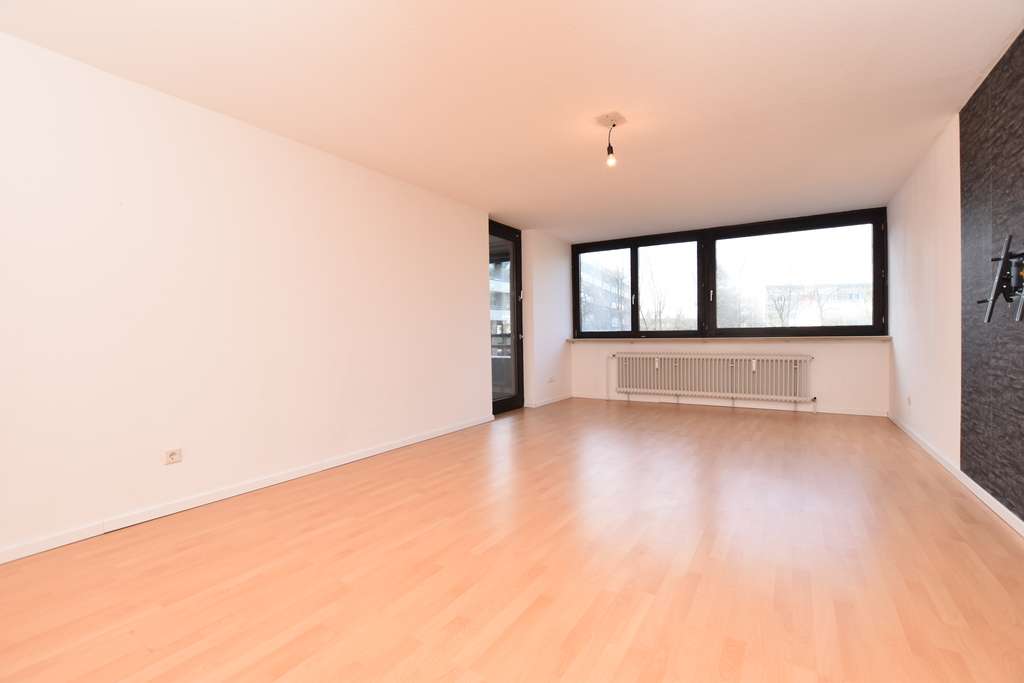 Helle südseitig ausgerichtete 2 Zimmer Stadtwohnung
