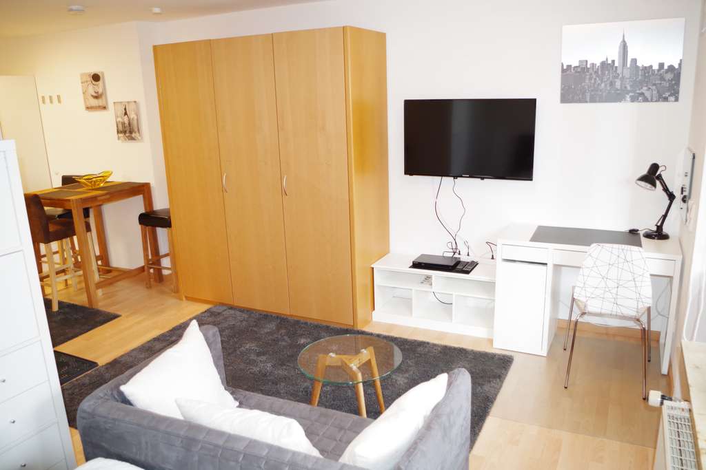 Immobilie in Wolfschlugen - Möbliertes 1-Zimmerappartement mit Garten - Bild 2