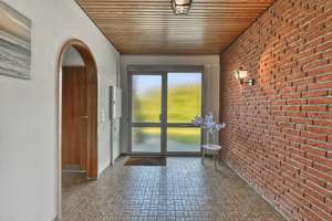 Walmdachbungalow mit vielen Möglichkeiten, ebenerdiges Wohnen - plus separate Wohnfläche im DG – Wangeroogestraße 7, 26919 Brake (Unterweser) – Vorschaubild 5