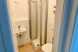 Stilvolle 3-Zimmer-Wohnung mit Einbauküche und Dachterrasse in S-Bahn-Nähe Freiham – Hans-Stützle-Straße 10, 81249 Freiham, München – Vorschaubild 14