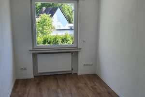 Attraktives 5-Zimmer-Reihenhaus mit gehobener Innenausstattung und EBK in Bonn Oberkassel – Bonn – Vorschaubild 2