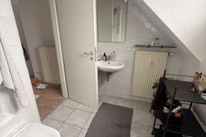 Wohnhaus  aus 1995 in historischer Hofreite mir PKW Stellplatz & Balkon in ruhiger/ zentraler Lage – Stolbergerstrasse 24, 65205 Nordenstadt, Wiesbaden – Vorschaubild 8