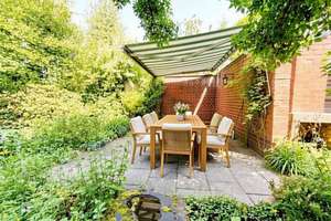 Charmantes Familienhaus mit zwei Wohneinheiten, traumhaftem Garten und großem Entwicklungspotenzial – Die vollständige Adresse der Immobilie erhältst du vom Anbieter., 42897 Stadtgarten, Remscheid – Vorschaubild 2