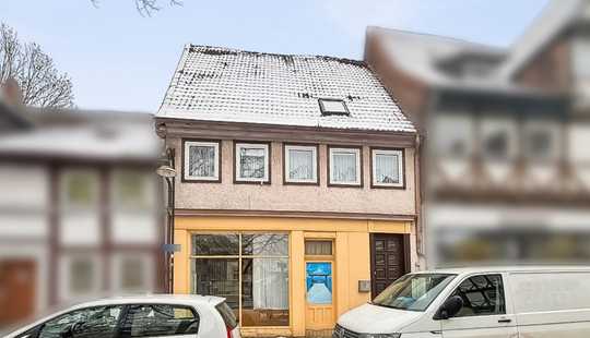 Bild von Vermieten oder selbst bewohnen - Reihenmittelhaus mit 3 Etagen in der Helmstedter Altstadt