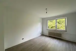 Geräumige 3-Zi.-Wohnung mit Balkon! – Theodor-Heuss-Ring 114, 51377 Leverkusen – Vorschaubild 6