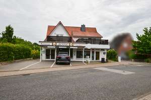 🌊 Investieren an der Ostsee: 🏡 Vermietetes Wohn- & Gewerbeobjekt 📍Zentral in Laboe – Die vollständige Adresse der Immobilie erhältst du vom Anbieter., 24235 Laboe – Vorschaubild 1