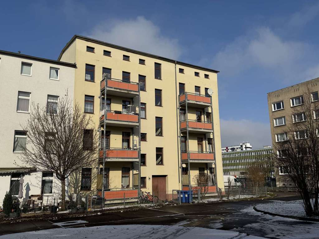 Immobilie in Magdeburg - Mehrfamilienhaus in gefragter Wohngegend - immer voll vermietet - Bild 1