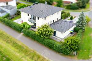 Sofort beziehbar: Einfamilienhaus mit wunderschönem Ausblick in ruhiger Lage von Waldbrunn – Würzburg (Kreis) – Vorschaubild 3