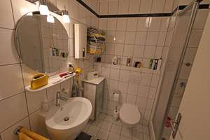 Zwei modernisierte Mehrfamilienhäuser in sehr guter Lage von Mönchengladbach-Wickrath – Die vollständige Adresse der Immobilie erhältst du vom Anbieter., 41189 Wickrath-Mitte, Mönchengladbach – Vorschaubild 9