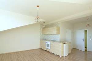 Möbliertes, Dach-Apartment mit Badewanne! – Leipziger Str. 2 A, 1097 Leipziger Vorstadt, Dresden – Vorschaubild 10