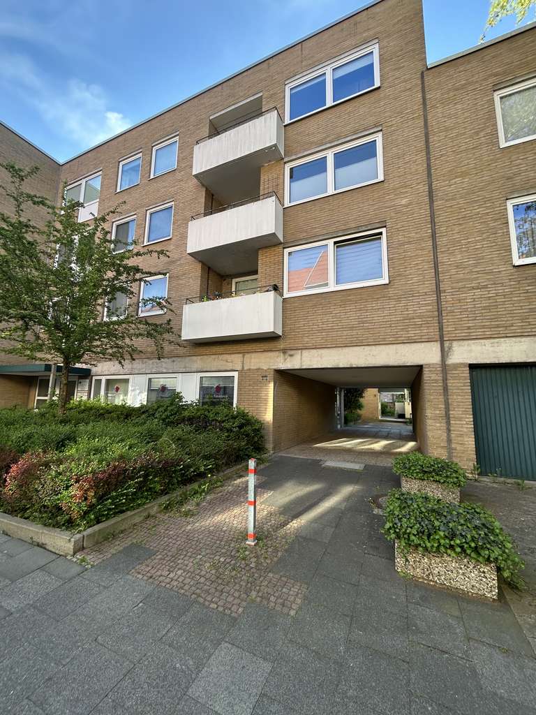 5-Zimmer Innenstadtwohnung mit Stellplatz zu verkaufen