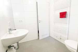 Erstbezug nach Sanierung – charmantes Altbau-Apartment | 38 m² | Galgenhof | sofort verfügbar – Die vollständige Adresse der Immobilie erhältst du vom Anbieter., 90459 Galgenhof, Nürnberg – Vorschaubild 2