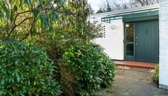 Bild von 
"… ein lauschiges Plätzchen!" Großzügiger Atrium - Bungalow zur Modernisierung 
