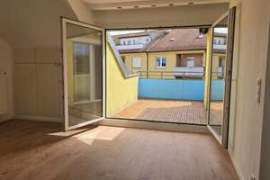 Helle 4,5-ETW im 4. OG mit Dachterrasse in N-Glockenhof (PROVISIONSFREI !) – Keplerstraße 2, 90478 Glockenhof, Nürnberg – Vorschaubild 5