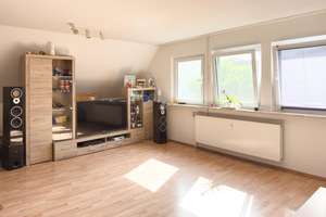 Vermietetes Zweifamilienhaus mit verlässlicher Vermietung – Die vollständige Adresse der Immobilie erhältst du vom Anbieter., 25337 Elmshorn – Vorschaubild 11