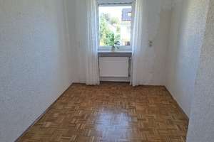 Einziehen und wohlfühlen! Gepflegtes RMH mit Garage in ruhiger Lage! – Die vollständige Adresse der Immobilie erhältst du vom Anbieter., 86179 Haunstetten-Ost, Augsburg – Vorschaubild 11