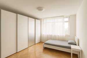 *LEBENSKOMFORT PUR* - 5 ZI WOHNUNG MIT TERRASSE IN NIEDERKASSEL – Peter-Roos-Str. 10, 40547 Niederkassel, Düsseldorf – Vorschaubild 8