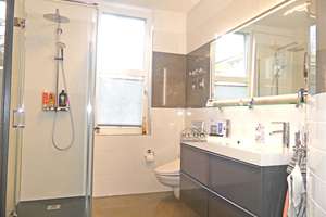 Frohnau! Großzügige Komfort-Maisonettewhg. (EG + Sout.) mit Sonnenterrasse u. Tiefgarage mit Wallbox – Die vollständige Adresse der Immobilie erhältst du vom Anbieter., 13465 Frohnau, Berlin – Vorschaubild 12