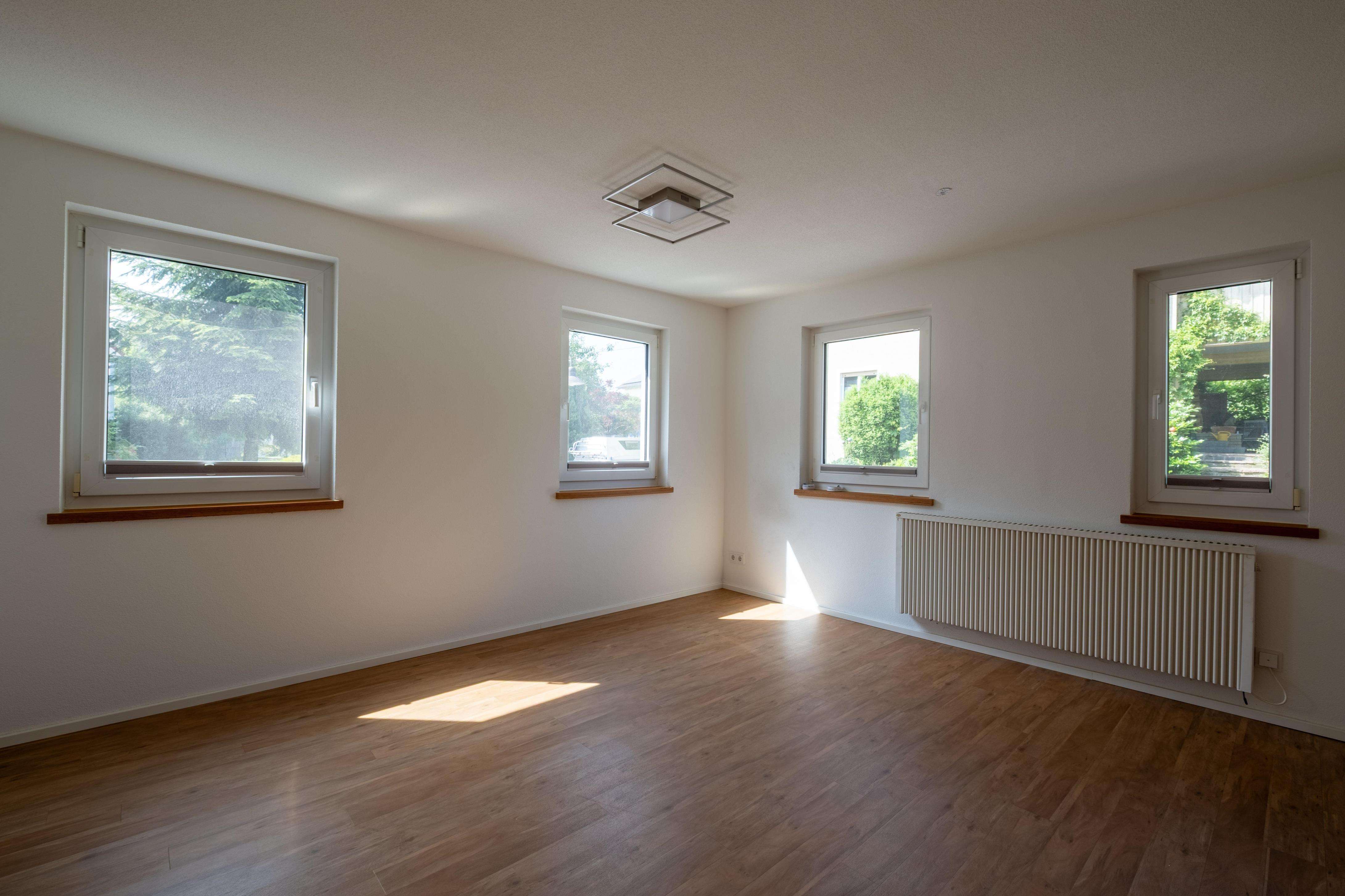 Immobilie in Fronreute - Attraktives Landhaus mit vielen Möglichkeiten – Perfekt für Eigennutzer und Kapitalanleger  - Bild 9