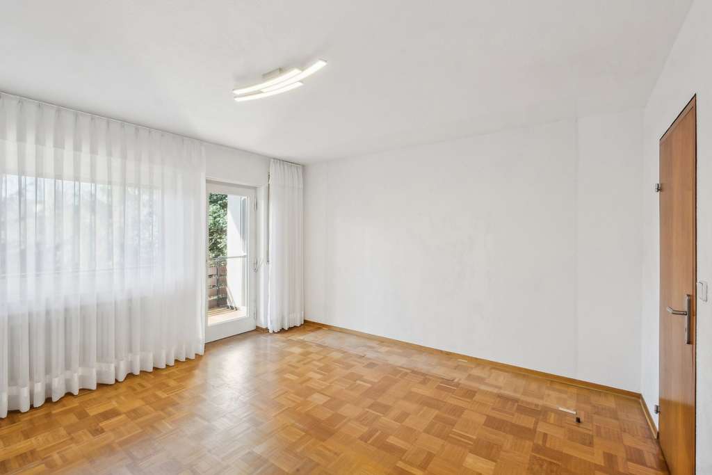 Immobilie in Löchgau - 1-2 Familienhaus in ruhiger Lage und großem Garten - Bild 3