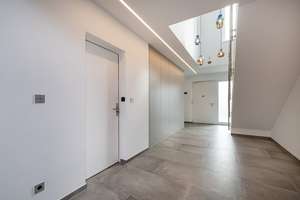 Design trifft Weitblick – Avantgarde-Villa am Feldrand von Krefeld-Verberg! – Die vollständige Adresse der Immobilie erhältst du vom Anbieter., 47802 Traar, Krefeld – Vorschaubild 3