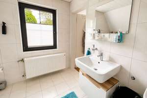 Freistehendes Einfamilienhaus mit Garage und großem Garten in Angermund – Die vollständige Adresse der Immobilie erhältst du vom Anbieter., 40489 Angermund, Düsseldorf – Vorschaubild 14