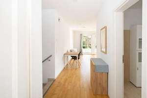 Großzügige 2-Zimmer-Wohnung mit Balkon, ca. 35 m² Gartenanteil & viel Tageslicht in Hamburg-Schnelse – Die vollständige Adresse der Immobilie erhältst du vom Anbieter., 22457 Schnelsen, Hamburg – Vorschaubild 3