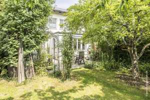 Charmantes Reiheneckhaus mit Ausbaupotential und herrlichem Südwest-Garten – München – Vorschaubild 19