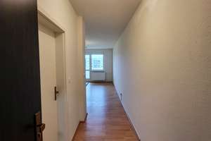 Ideale Singlewohnung für Pendler, Senioren & Studenten + Einbauküche + Balkon! – Ernst-Thälmann-Straße 2, 4571 Rötha – Vorschaubild 4
