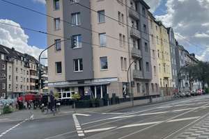 Kernsanierte 2 Zi-Whg. zzgl. Wohnküche, Balkon und neuem Duschbad mitten in Bilk!