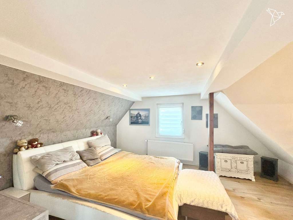 Immobilie in Großostheim - CHARME TRIFFT CHANCE 🔑 Historisches Mehrfamilienhaus mit 5 Wohneinheiten und viel Potential! - Bild 3